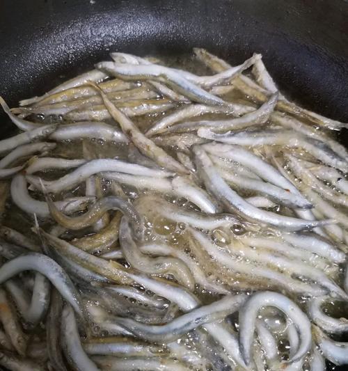《天谕手游峰雪融鱼做法详解——享受烹饪乐趣，挑战美食大师》（解锁峰雪融鱼独特的烹饪技巧）