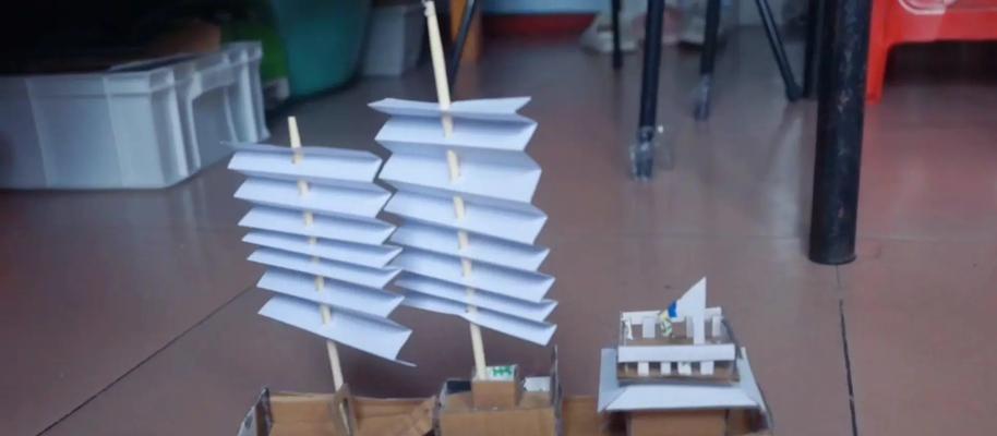 我的世界中制作太空船的步骤是什么？需要哪些材料？
